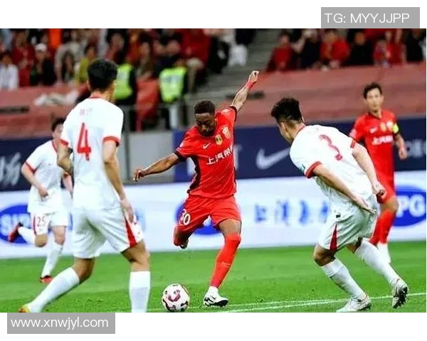 中超焦点战：上海海港对阵广州恒大的精彩回顾